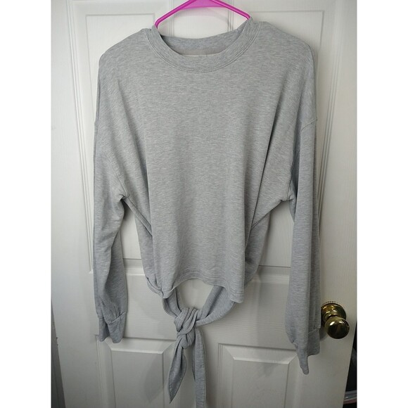 Athleta Woman M Yoga Back Toe Grey Sweatshirt LS Activewear Workout Gym - Picture 2 of 12